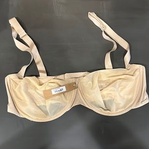 NWT SKIMS BALCONETTE BRA IN SAND